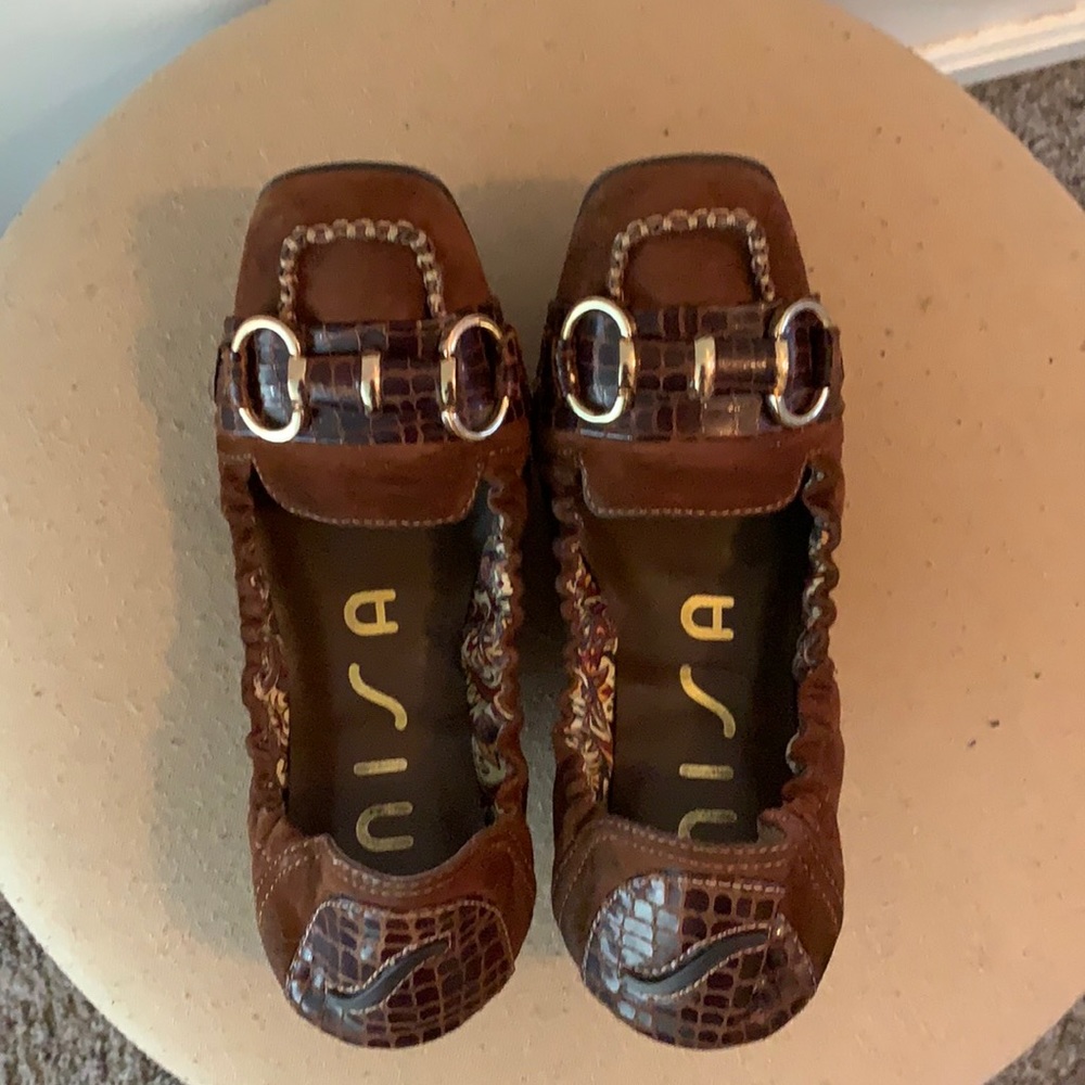 Unisa brown suede flat slip on.